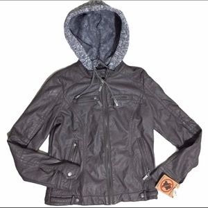 (NWT) J2 Women’s 100% Vegan Leather Jacket (M)